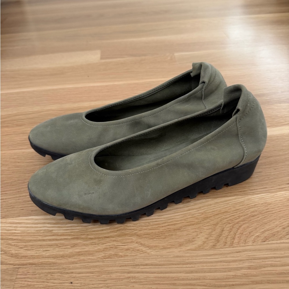 Arche Lomiss Ballerina Olive Green Flats as 39